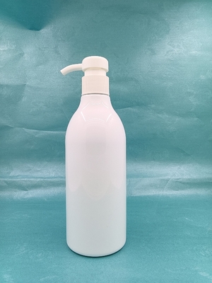 Grandi bottiglie di plastica riciclabili dello sciampo per le lozioni dei cosmetici